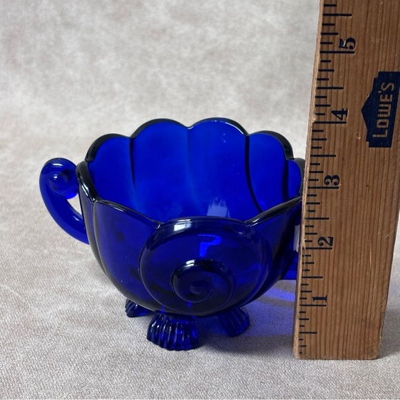 Cobalt Cambridge Glass Sea Shell Sugar Bowl Summit Reproduction - Picture 7 of 7